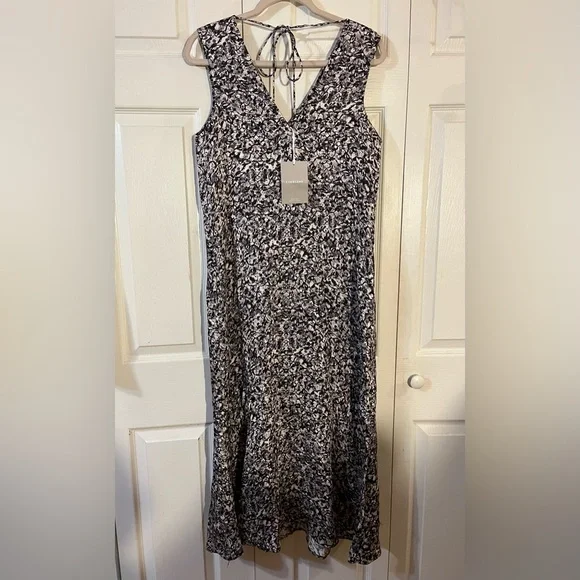 Everlane | Dresses | Everlane The Satin V Neck Maxi Splatter Dress Size S  Nwts | Poshmark